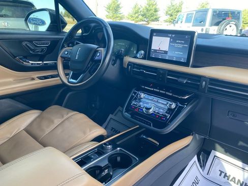 Used 2020 Lincoln Corsair Reserve w/ Equipment Group 202A image 7