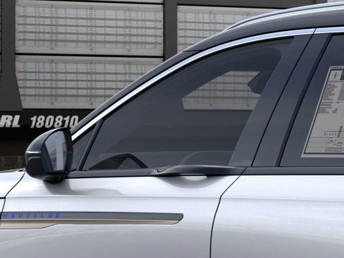 New 2026 Lincoln Nautilus Black Label image 20