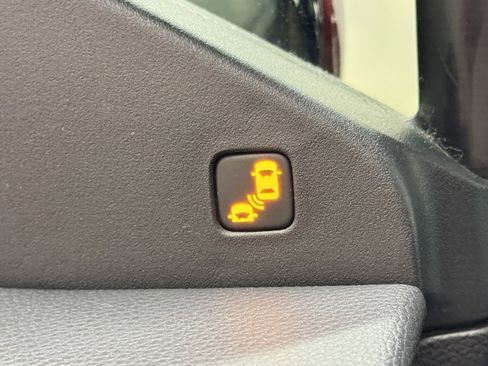 Used 2021 Honda Pilot Touring image 18