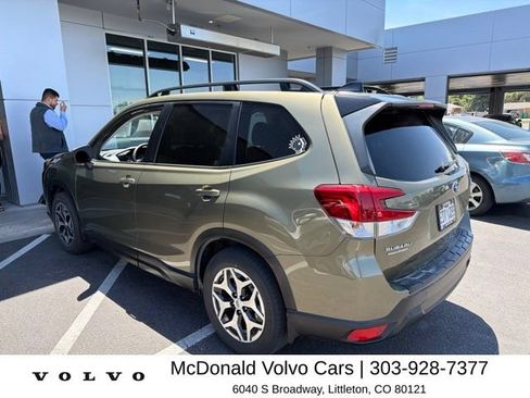Used 2024 Subaru Forester Premium AWD/4WD image 4