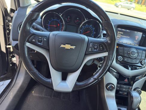 Used 2015 Chevrolet Cruze LT w/ RS Package FWD image 4