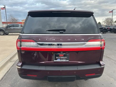 Used 2020 Lincoln Navigator Reserve w/ Luxury Package image 3