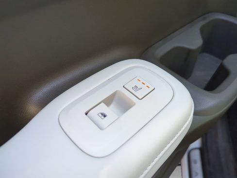 Certified 2025 Hyundai Santa Fe Calligraphy image 9