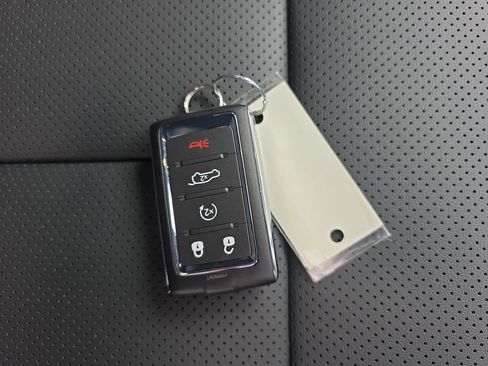 New 2026 Jeep Cherokee Limited image 34