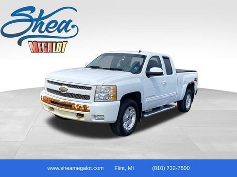 Used 2011 Chevrolet Silverado 1500 LT w/ All-Star Edition AWD/4WD image 1