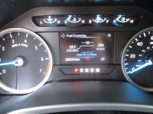 Used 2021 Ford Expedition XLT image 9