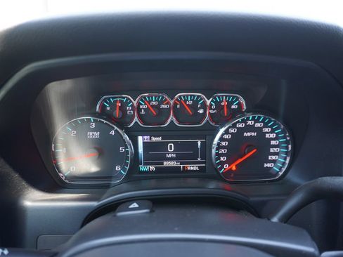 Used 2018 Chevrolet Silverado 1500 LT w/ All Star Edition AWD/4WD image 15