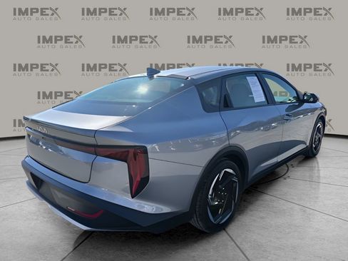 Used 2025 Kia K4 EX image 5