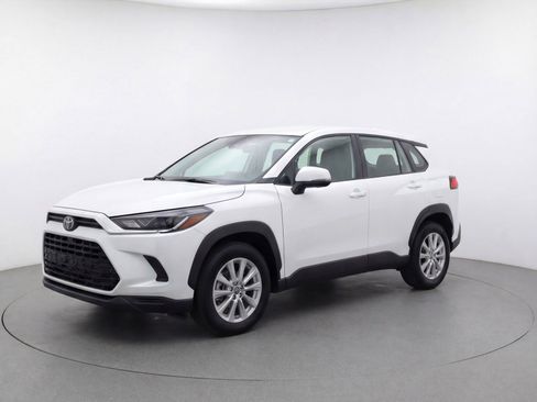 Used 2024 Toyota Grand Highlander AWD image 3