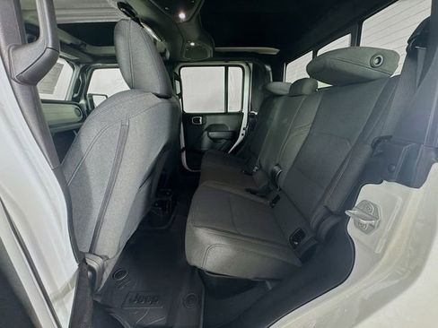 New 2026 Jeep Gladiator Sport image 26