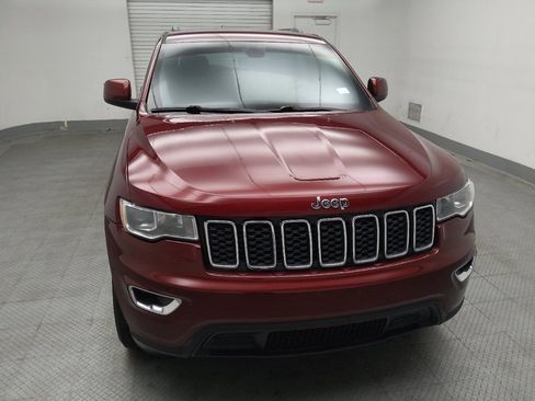 Used 2018 Jeep Grand Cherokee Laredo AWD/4WD image 14