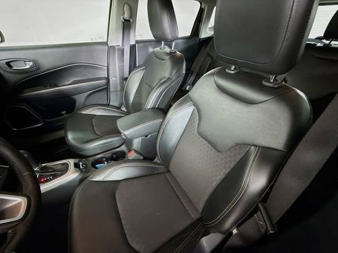Used 2020 Jeep Compass Latitude w/ Popular Equipment Group FWD image 25