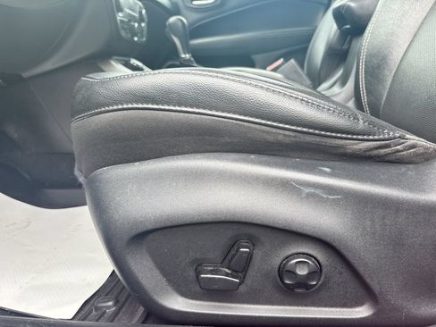 Used 2021 Jeep Compass Latitude AWD/4WD image 16