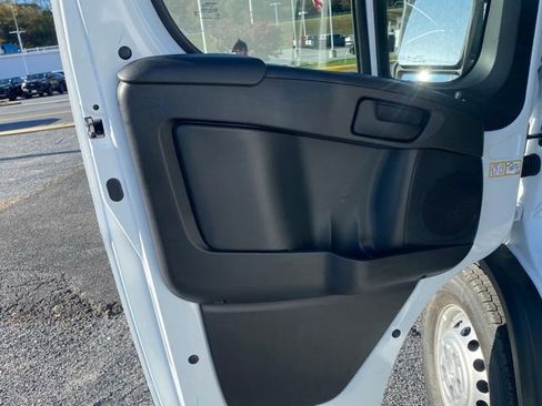 New 2026 RAM ProMaster 2500 w/ Convenience Group image 14