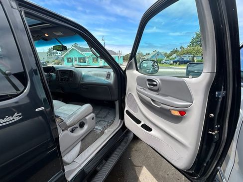 Used 2002 Ford F150 Lariat AWD/4WD image 24