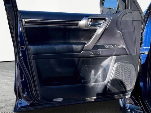 Used 2023 Lexus GX 460 Premium image 18