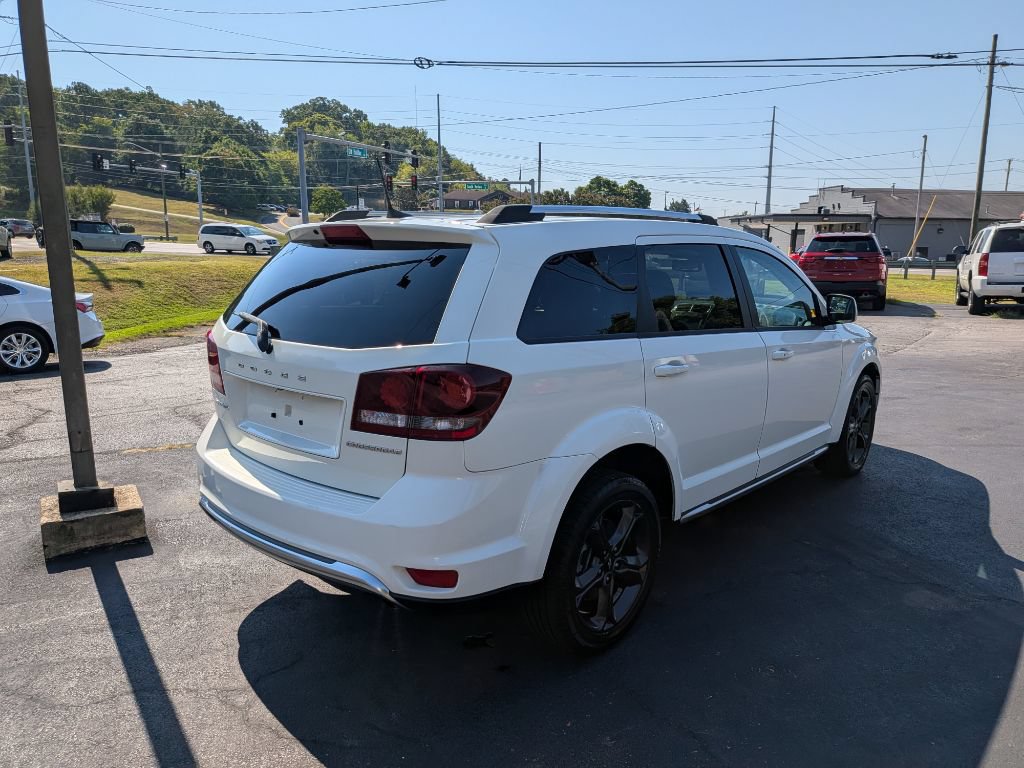 Used 2019 Dodge Journey Crossroad FWD image 5