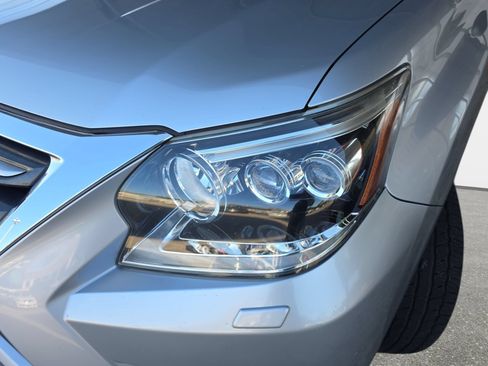Used 2016 Lexus GX 460 w/ Premium Package AWD/4WD image 30