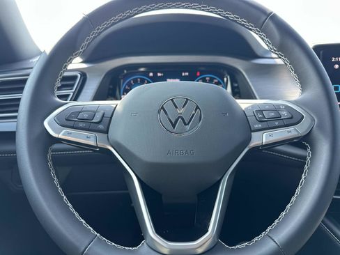 New 2026 Volkswagen Atlas Cross Sport SE image 21