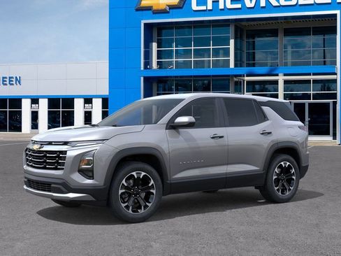 New 2026 Chevrolet Equinox LT w/ Convenience Package II image 2