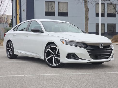Certified 2022 Honda Accord Sport image 2