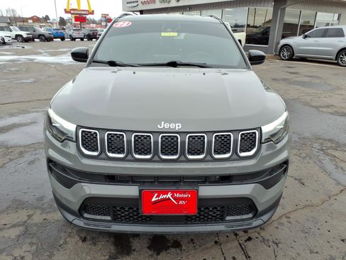 Used 2023 Jeep Compass Latitude w/ Sun and Sound Group image 9