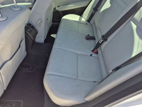 Used 2013 Mercedes-Benz C 250 Sedan image 18