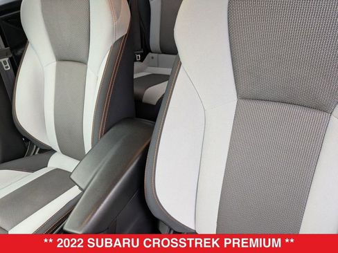 Used 2022 Subaru Crosstrek 2.0i Premium w/ Moonroof Package image 17