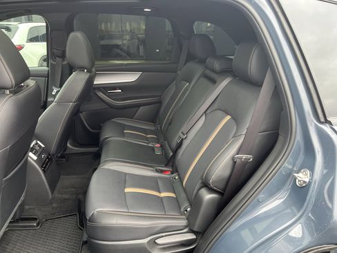 Certified 2025 MAZDA CX-70 3.3 Turbo S w/ Premium Package image 30