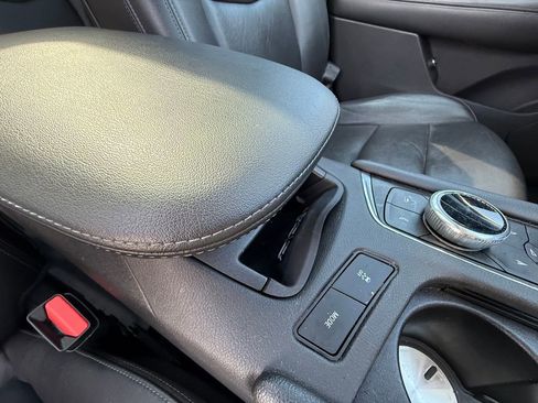 Certified 2020 Cadillac XT6 Premium Luxury image 32