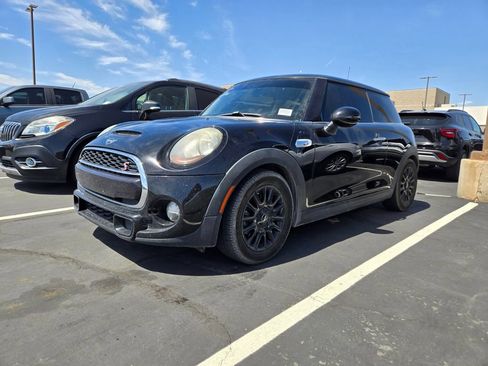 Used 2015 MINI Cooper S FWD image 2
