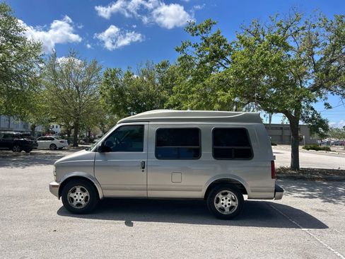 Used 2004 Chevrolet Astro image 6