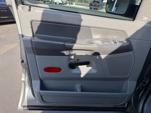 Used 2009 Dodge Ram 3500 Truck SLT w/ Popular Equipment Group image 8