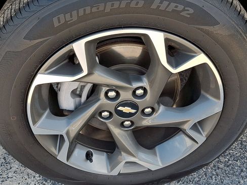 Used 2024 Chevrolet Trax LT w/ Driver Confidence Package FWD image 8