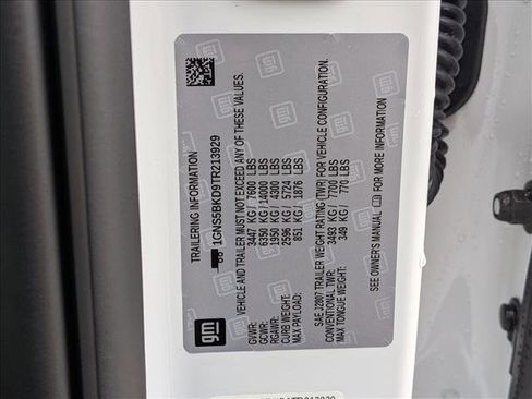 New 2026 Chevrolet Suburban LS image 19