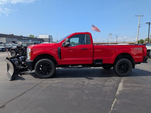 Used 2023 Ford F350 XL w/ FX4 Off-Road Package AWD/4WD image 7