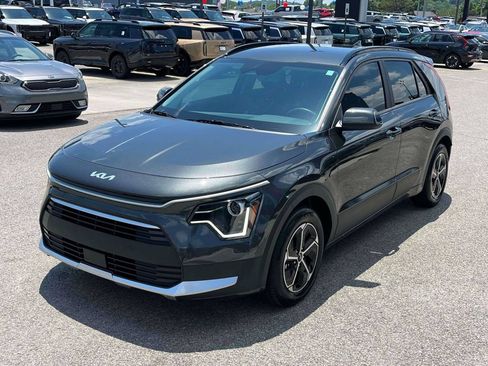 Certified 2025 Kia Niro EX FWD image 31