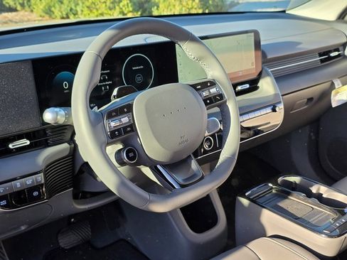 Used 2025 Hyundai Ioniq 5 SEL image 14