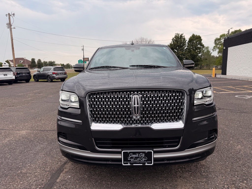 Used 2022 Lincoln Navigator L Reserve AWD/4WD image 12
