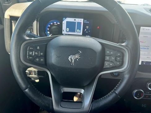 Used 2022 Ford Bronco Wildtrak AWD/4WD image 22