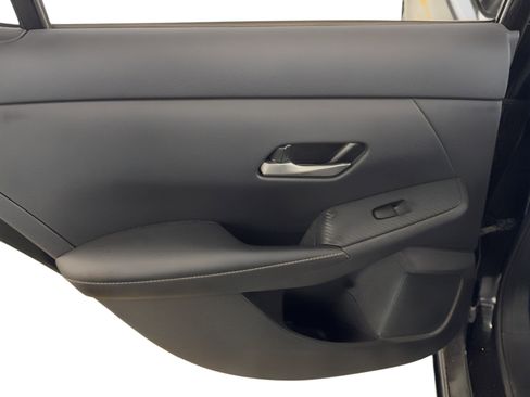 Used 2021 Nissan Sentra SV image 16