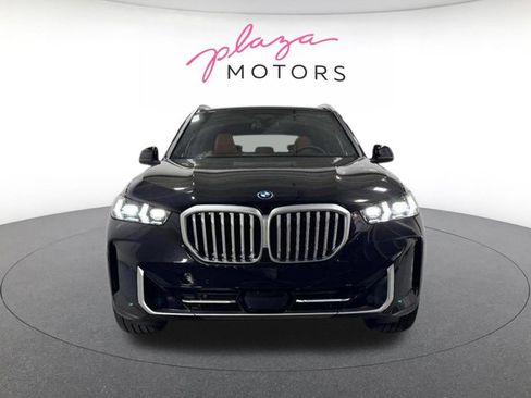 Used 2026 BMW X5 xDrive50e AWD/4WD image 3