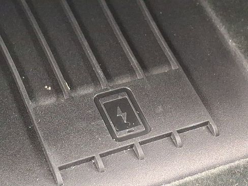 Used 2024 Porsche Panamera image 26