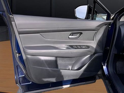 Used 2025 Nissan Murano SV image 9