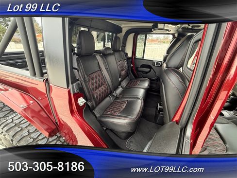 Used 2021 Jeep Gladiator Rubicon w/ Trailer Tow Package AWD/4WD image 16