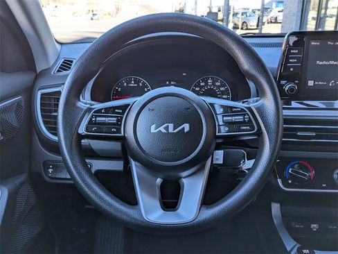 Certified 2023 Kia Seltos LX image 13