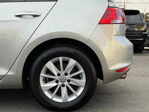 Used 2016 Volkswagen Golf S image 6