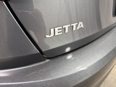 Used 2021 Volkswagen Jetta S image 14