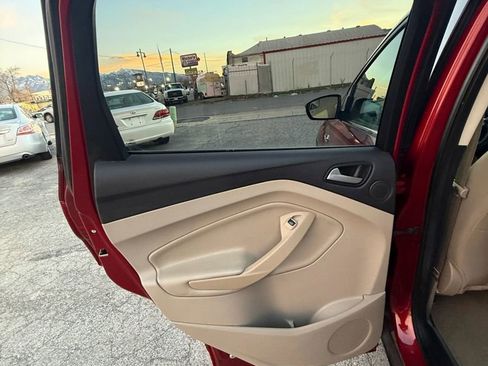 Used 2014 Ford Escape Titanium FWD image 13