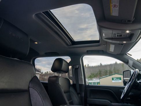 Used 2019 GMC Sierra 2500 Denali w/ Suspension Package, Off-Road image 14